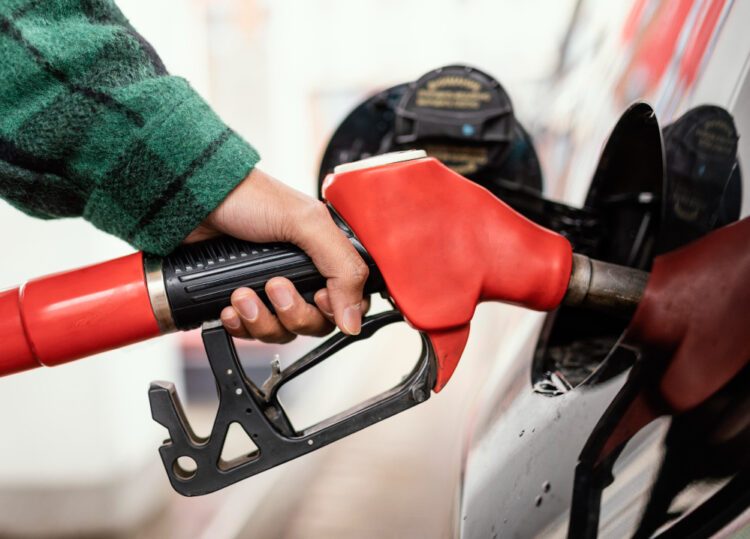 Pesquisa do Procon aponta variação de 18,30% no preço da gasolina aditivada