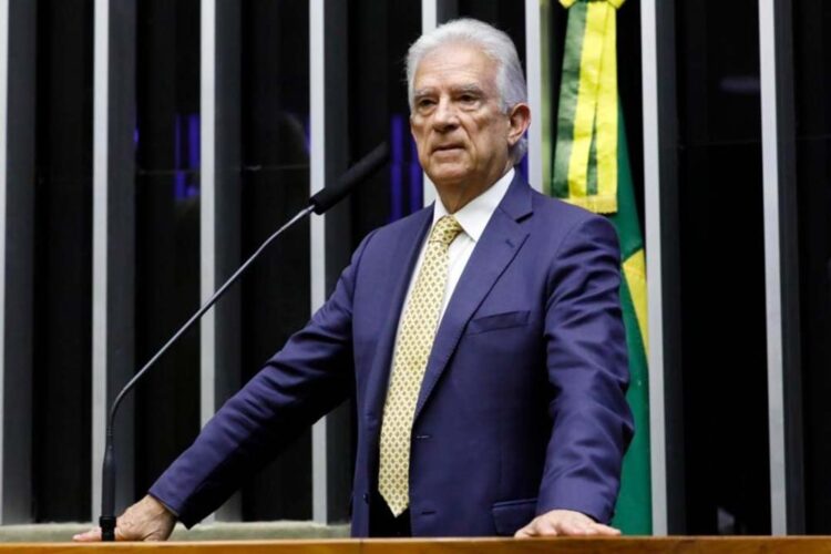 Projeto de Rubens Bueno não criminaliza pesquisas eleitorais