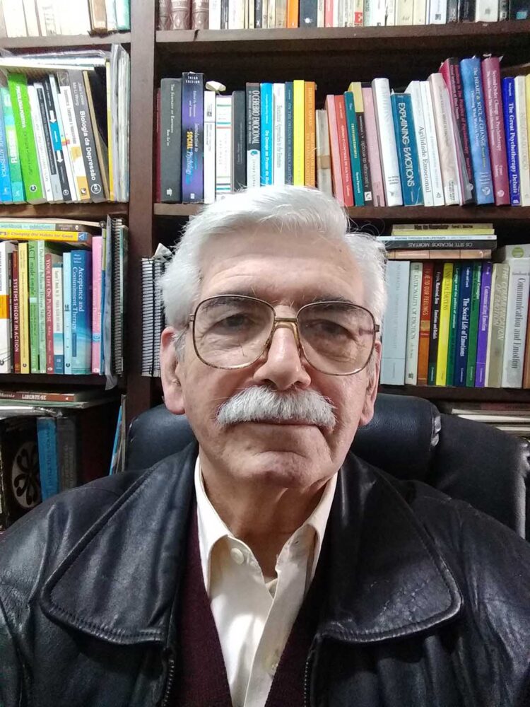 Seu Deus o convida a crescer ou a involuir?