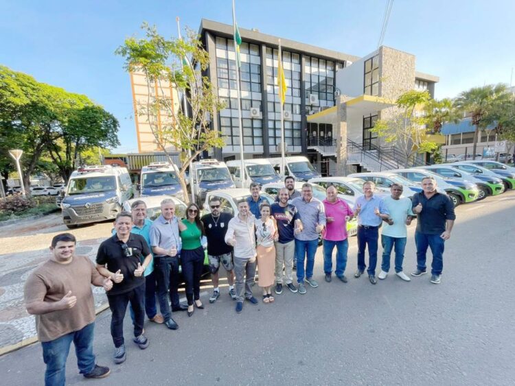 Quatorze novos veículos vão reforçar a frota da Saúde