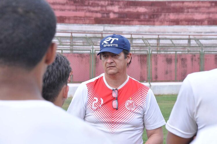 Chicletão assume o comando do ACP até o fim do Paranaense