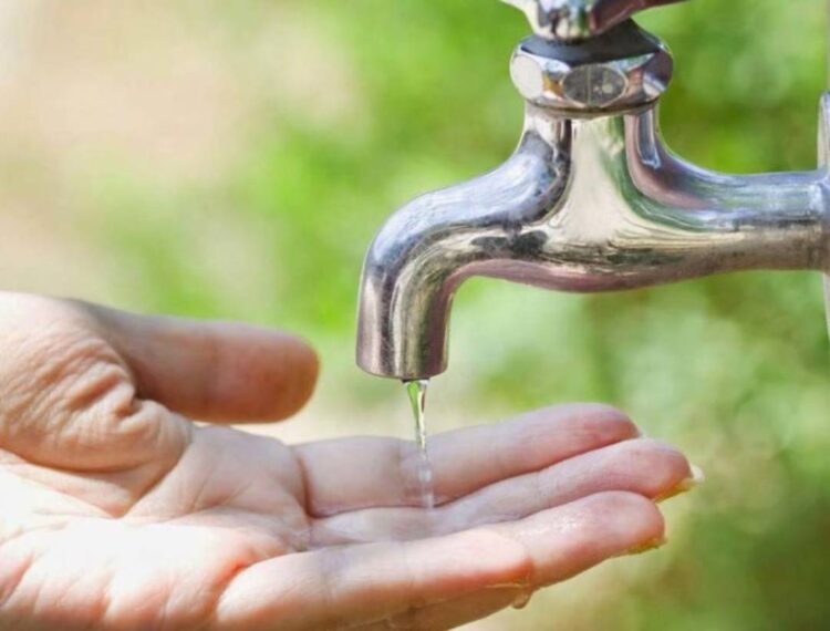 Rompimento de adutora interrompe o abastecimento de água em bairros de Paranavaí