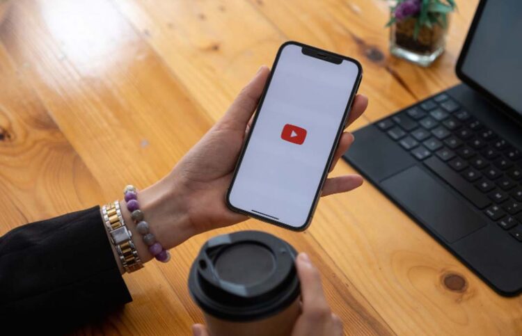 Dá para ganhar dinheiro assistindo vídeos? Sim, mas dá trabalho