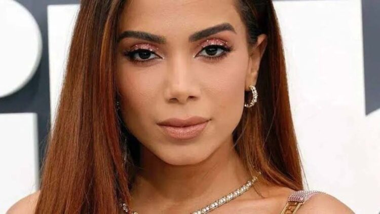 Anitta quer se aposentar da música em 6 anos e focar na carreira de atriz