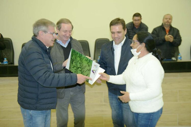 Governo do Estado vai ampliar e simplificar serviço de regularização de imóveis