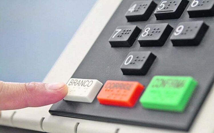 Brancos e nulos têm menor percentual de votos para presidente desde 2002