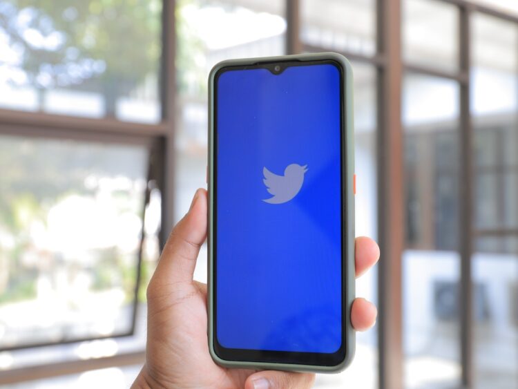 Twitter permite postar imagem, vídeo e GIF em único tuíte