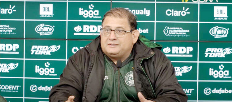 Pelo menos 20% dos clubes da Série A  vão começar 2023 com técnico novo