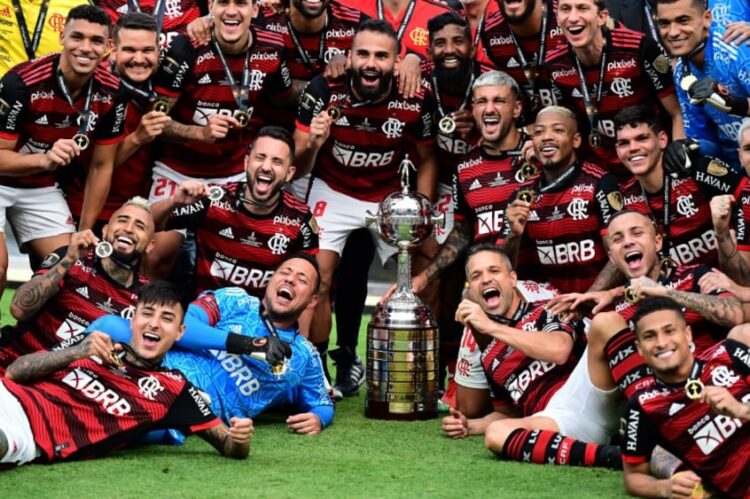 Flamengo assume liderança mundial de clubes