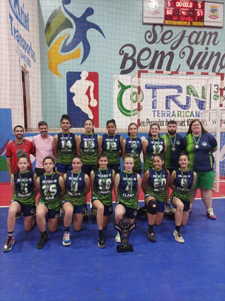 De forma invicta, equipe de Terra Rica é  campeã paranaense de basketball Sub-14