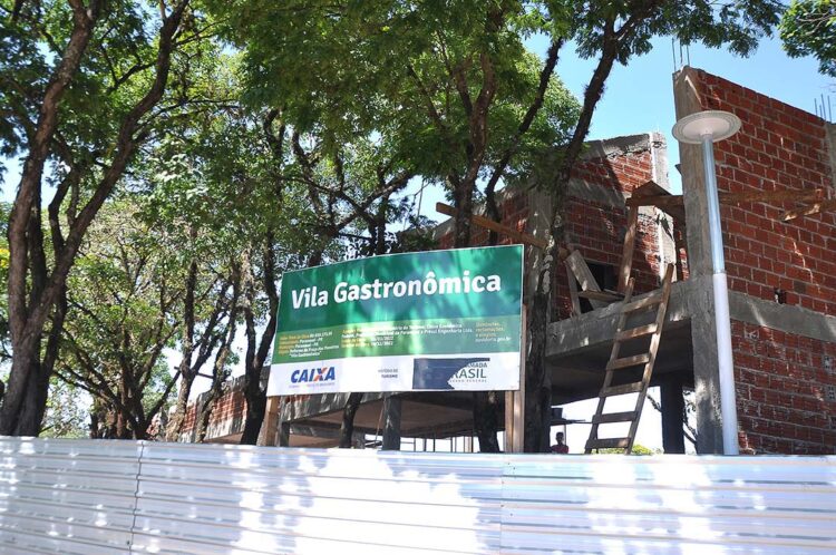 Projeto de lei oficializa a criação da Vila Gastronômica na Praça dos Pioneiros
