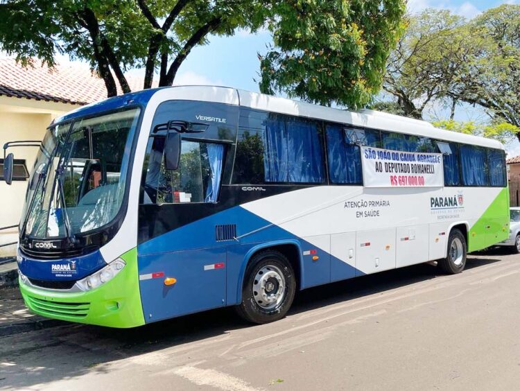 Município recebe ônibus para transporte de pacientes da saúde