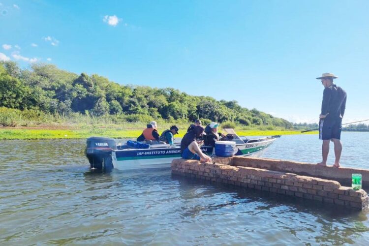 Município orienta população e turistas  a respeito do início da piracema