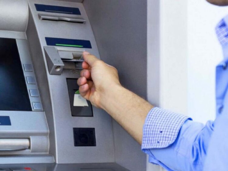 INSS e bancos não funcionarão no feriado; veja como pagar contas e solicitar benefícios