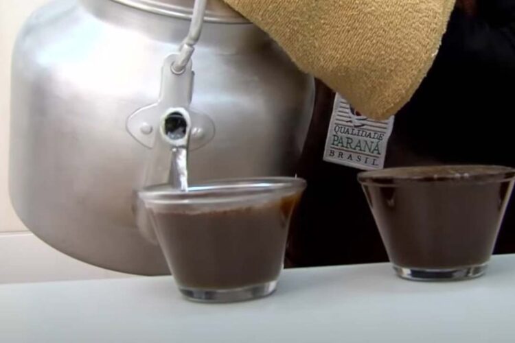 Prova de xícara define nesta semana os vencedores do Prêmio Café Qualidade Paraná 2022