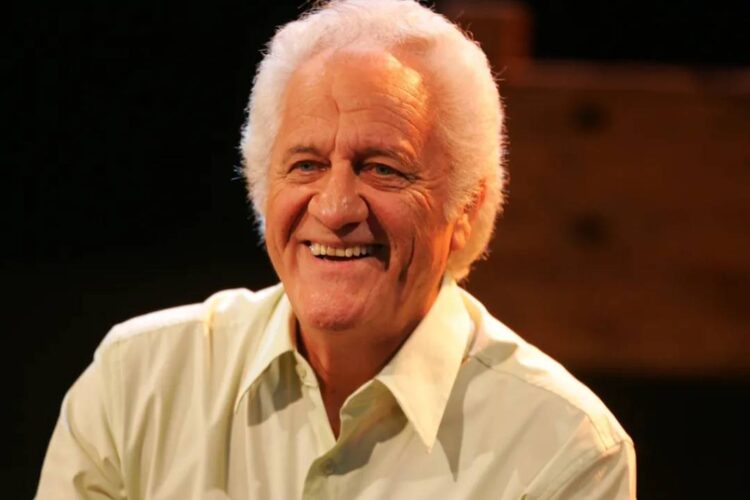 Morre ator e cantor Rolando Boldrin, aos 86 anos