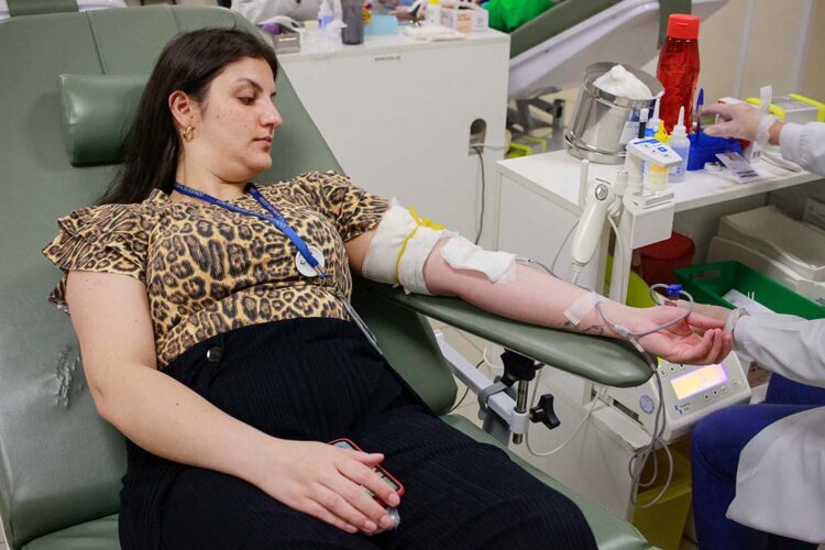 Campanha Sangue Bom CGE incentiva servidores a doarem sangue no Hemepar