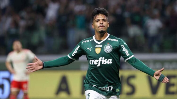 Saídas devem deixar Gabriel Menino  como último de sua geração no clube