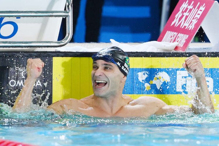 Aos 42, Nicholas Santos bate a própria marca  como mais velho a ser campeão mundial