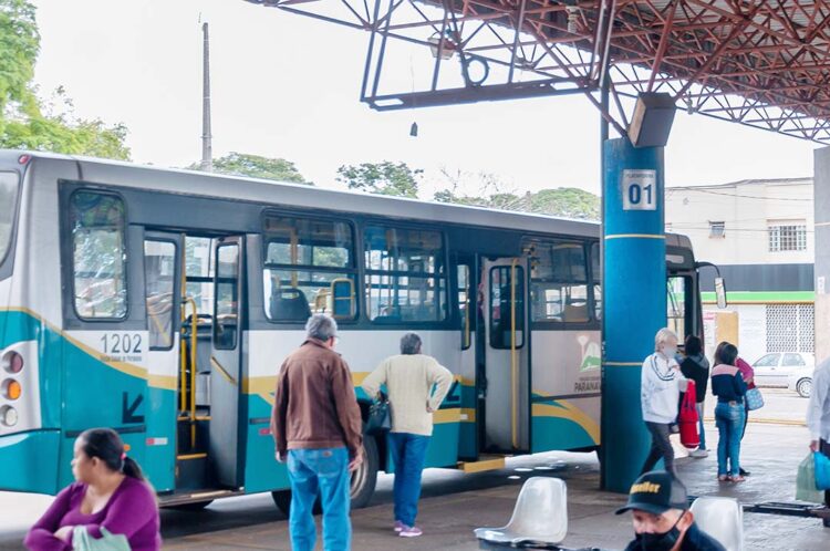 Vereadores aprovam projeto de lei que reduz tarifa do transporte coletivo