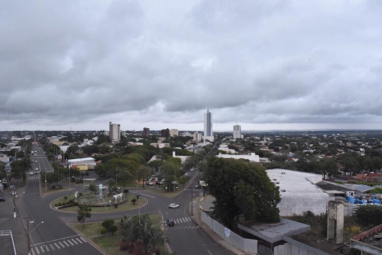 Prefeito de Paranavaí sanciona lei que estima receitas e fixa despesas para 2023