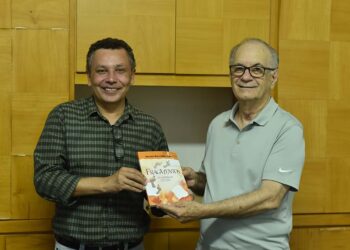 Fragmentos: O olhar poético do  paranavaiense Renato Benvindo Frata