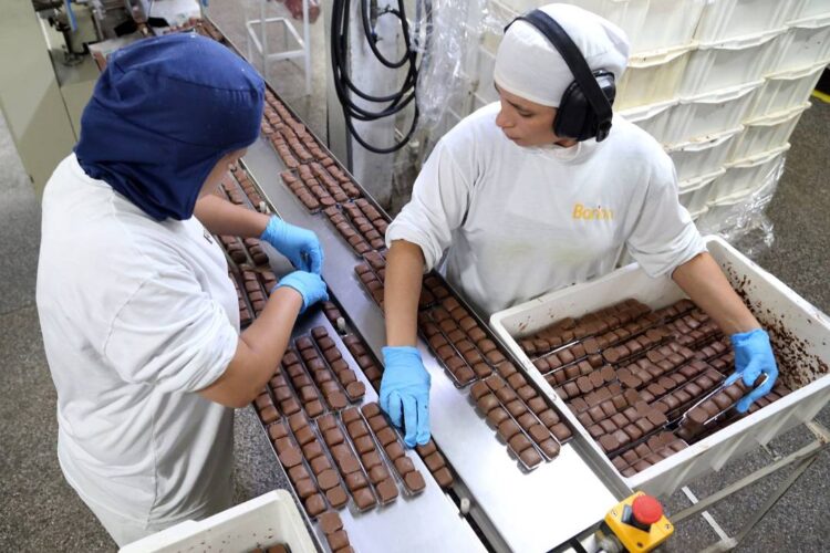 Estado apresenta soluções inovadoras, atenua crise e mantém contas equilibradas