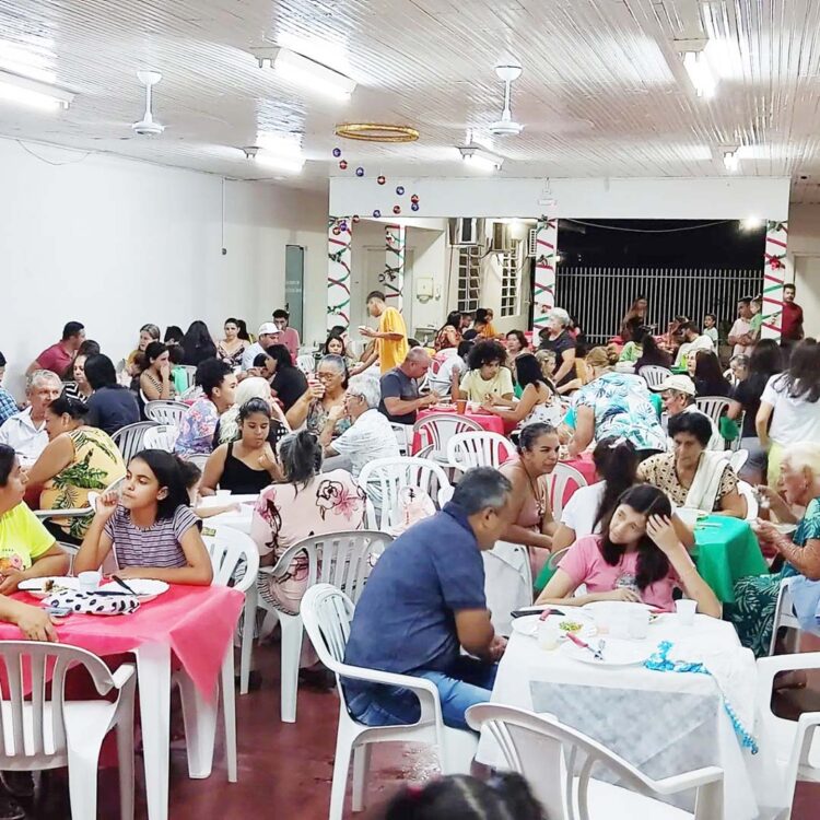 Jantar com as famílias assistidas pela Secretaria de Assistência Social