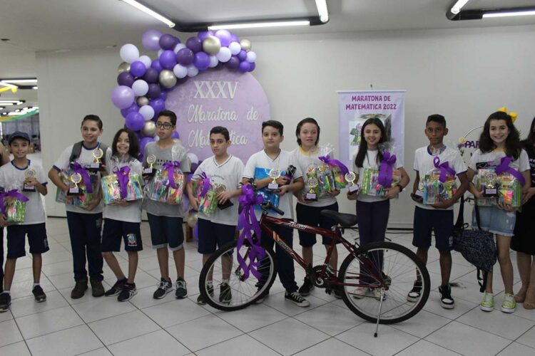 Aluno da escola Santa Teresinha conquista  1º lugar na Maratona de Matemática