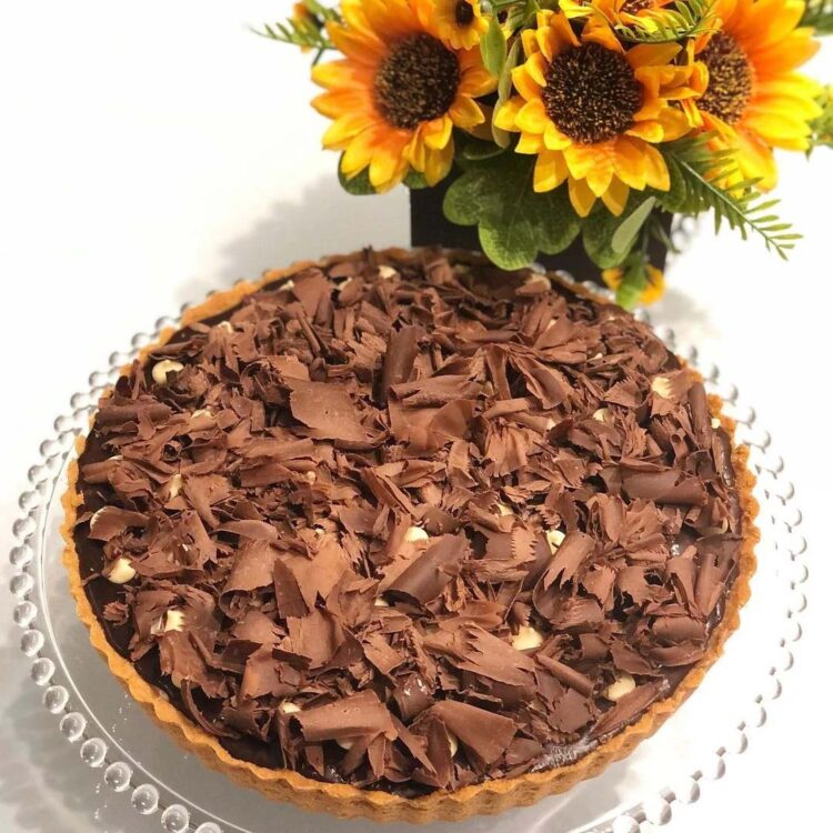 Aprenda a fazer um delicioso Cheesecake de limão com chocolate