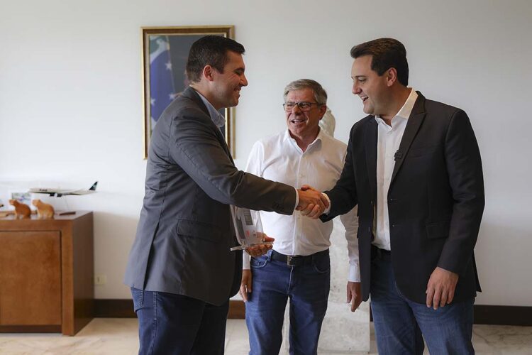 Paraná é premiado nacionalmente com troféu Selo de Mérito por sua política habitacional