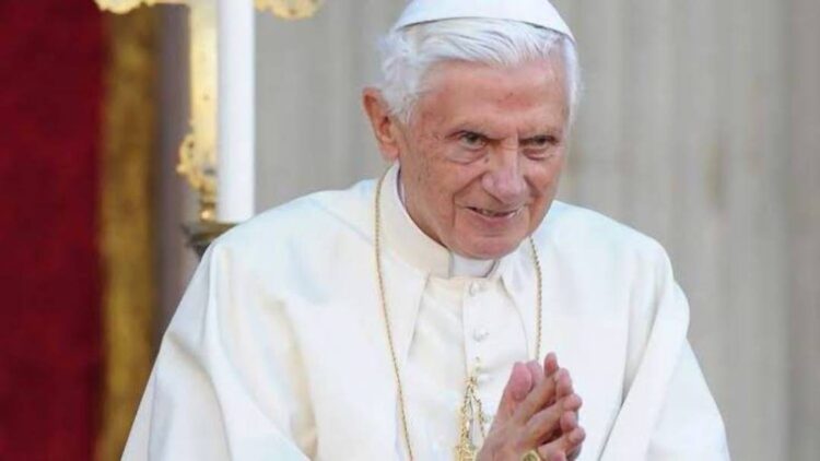 Papa emérito Bento XVI morre aos 95 anos