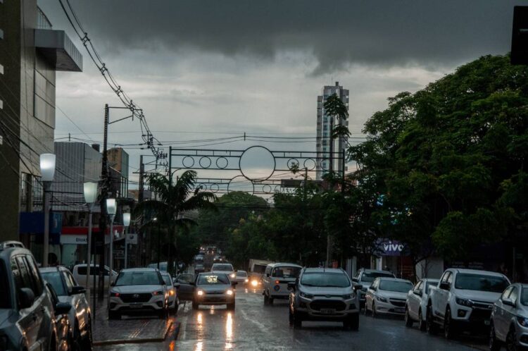 Tempo em Paranavaí segue instável e com  pancadas de chuva até a próxima semana
