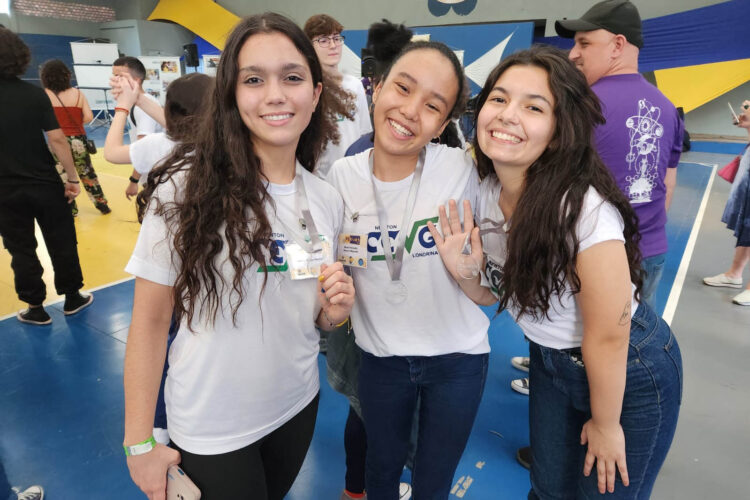 Alunos com altas habilidades apresentam projetos inovadores em feira científica