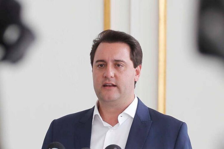 Governador lamenta acidente fatal com ônibus na BR-277