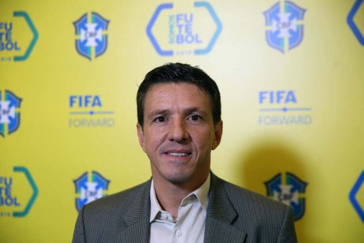 CBF decide demitir Juninho Paulista e procura novo diretor para a seleção