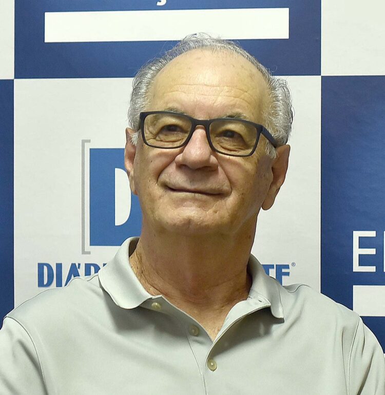 Entre o Truco e o Grito