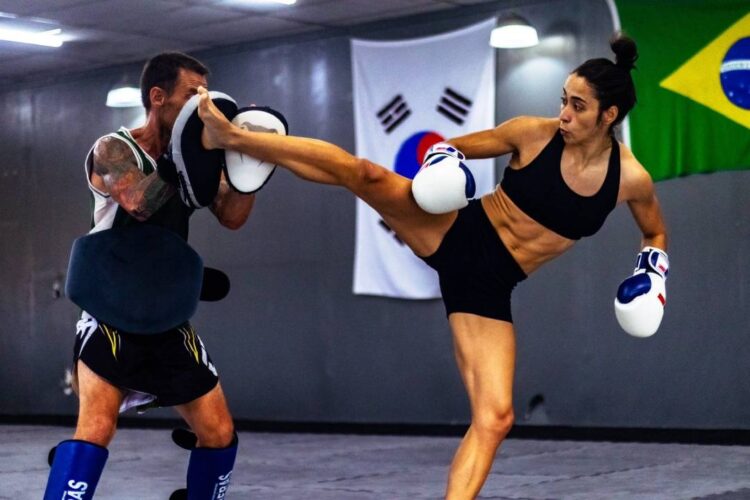 Bruna Brasil enfrenta compatriota Denise Gomes na estreia do UFC