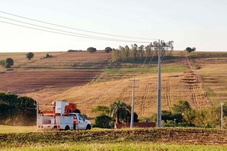 Programas de modernização da rede e novas subestações beneficiaram paranaenses em 2022