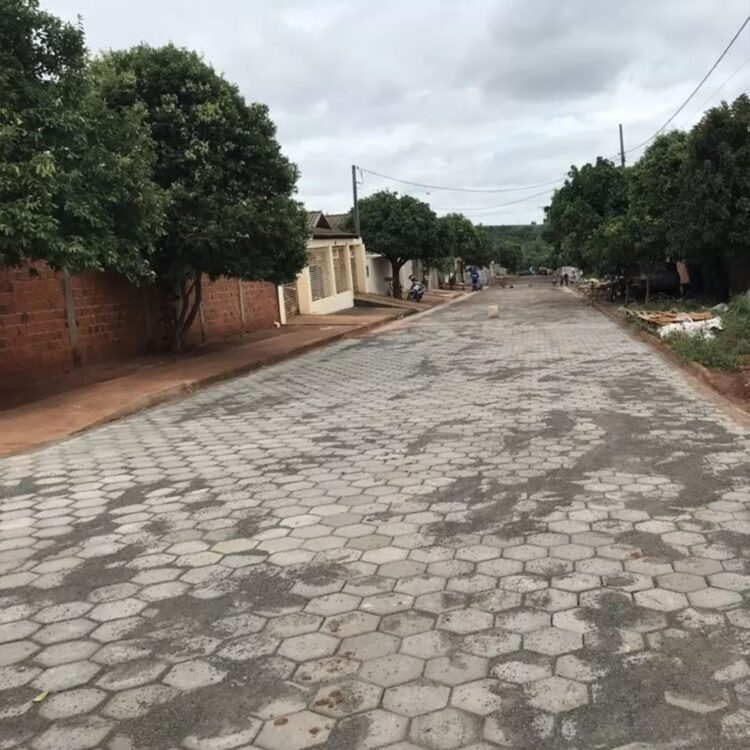 Pavimentação do Jardim das pedras está em fase de conclusão