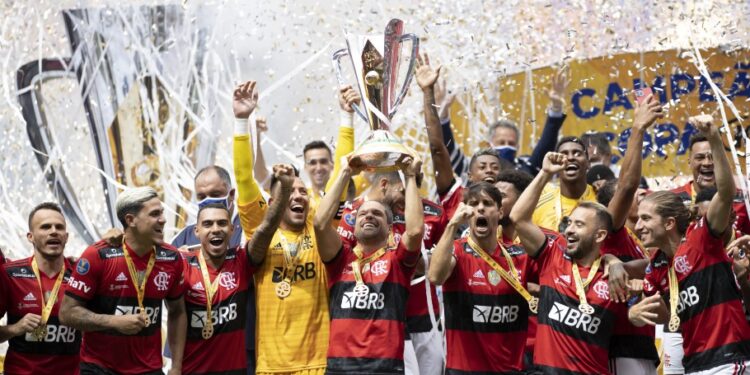 CBF define Brasília como sede da  Supercopa, entre Flamengo e Palmeiras