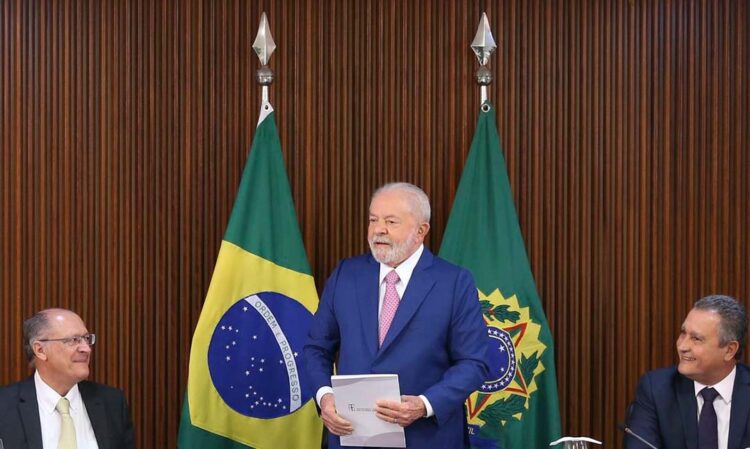 Lula diz que terá a mais importante  relação com o Congresso Nacional