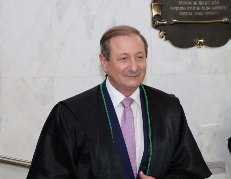 Empossado, conselheiro Augustinho  Zucchi defende trabalho técnico e justo