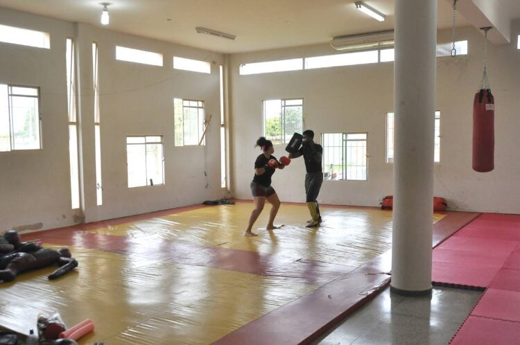 Programa da Unespar garante acesso gratuito a academia e treinos esportivos