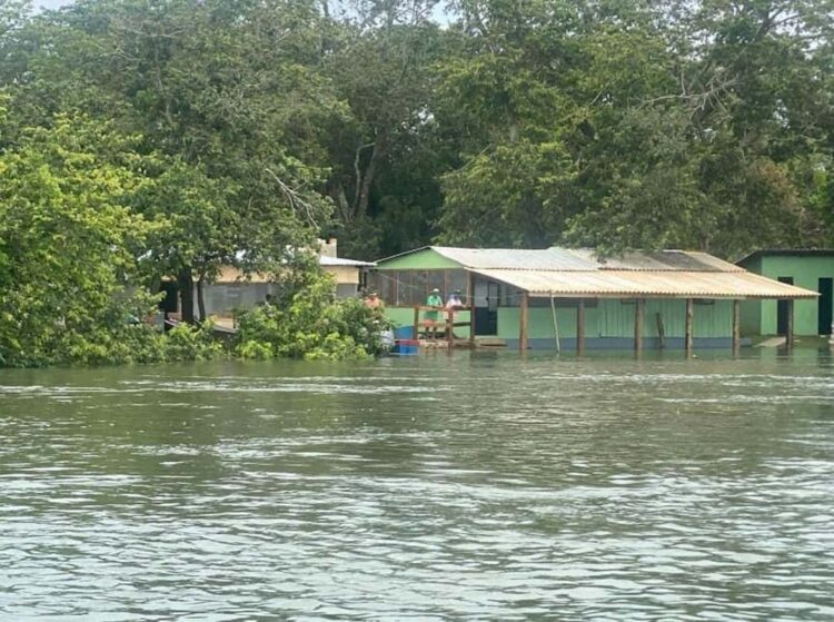 Secretaria de Segurança e Defesa Civil fazem inspeção e visita aos ilhéus do Rio Paraná