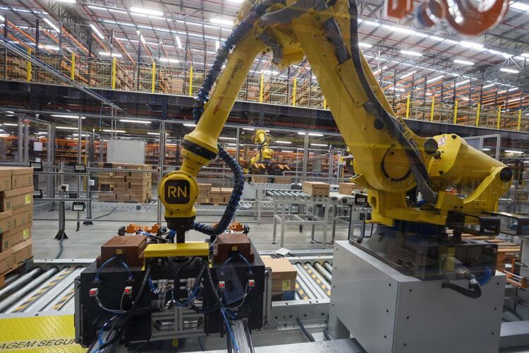 Indústria do Paraná cresce 3,9% em dezembro, melhor resultado do Sul