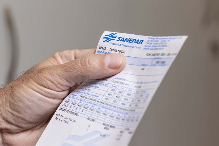 Programa Água Solidária, da Sanepar, beneficia mais de 300 mil famílias no Paraná