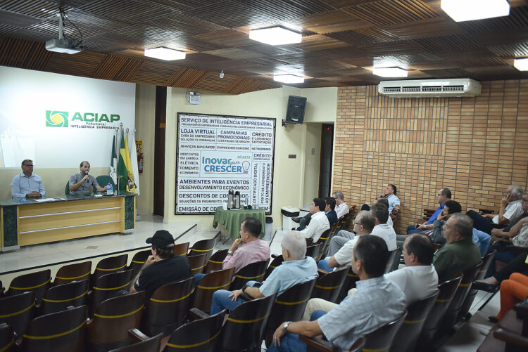 Entidades cobram amplo debate sobre alteração do número de vereadores