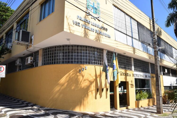 Manter ou ampliar o número de vereadores em Paranavaí?