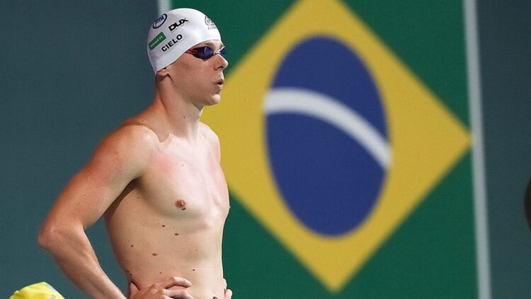 Cesar Cielo é eleito para o Hall da Fama da Natação mesmo sem se aposentar